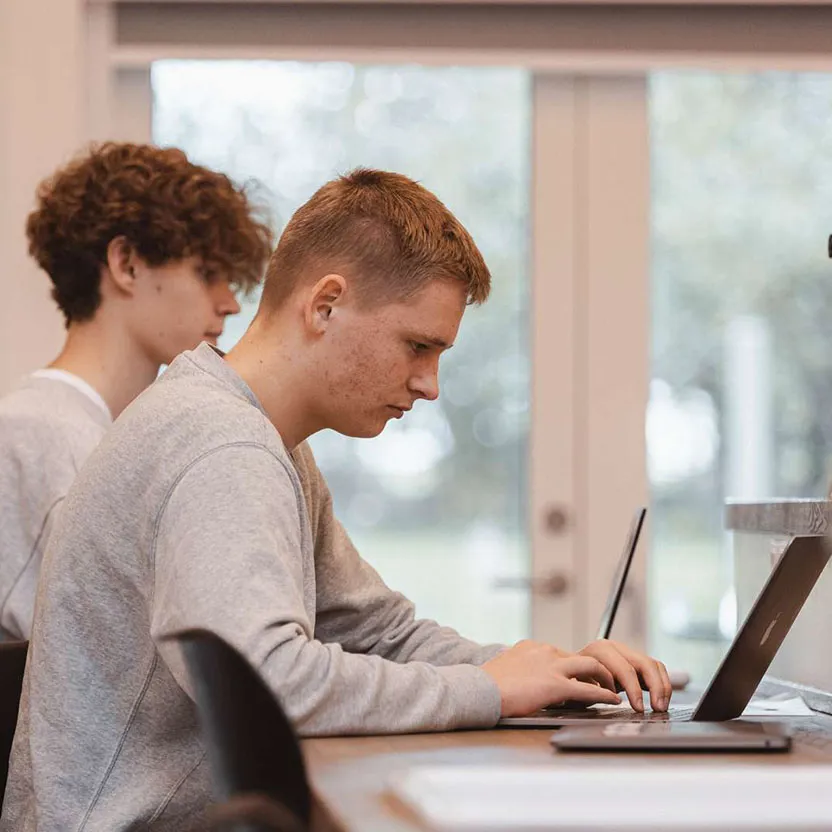 kostgymnasium, undervisning, computer.jpg