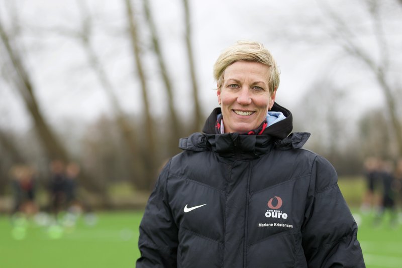 Træning, fodbold, fodbold træner.jpg