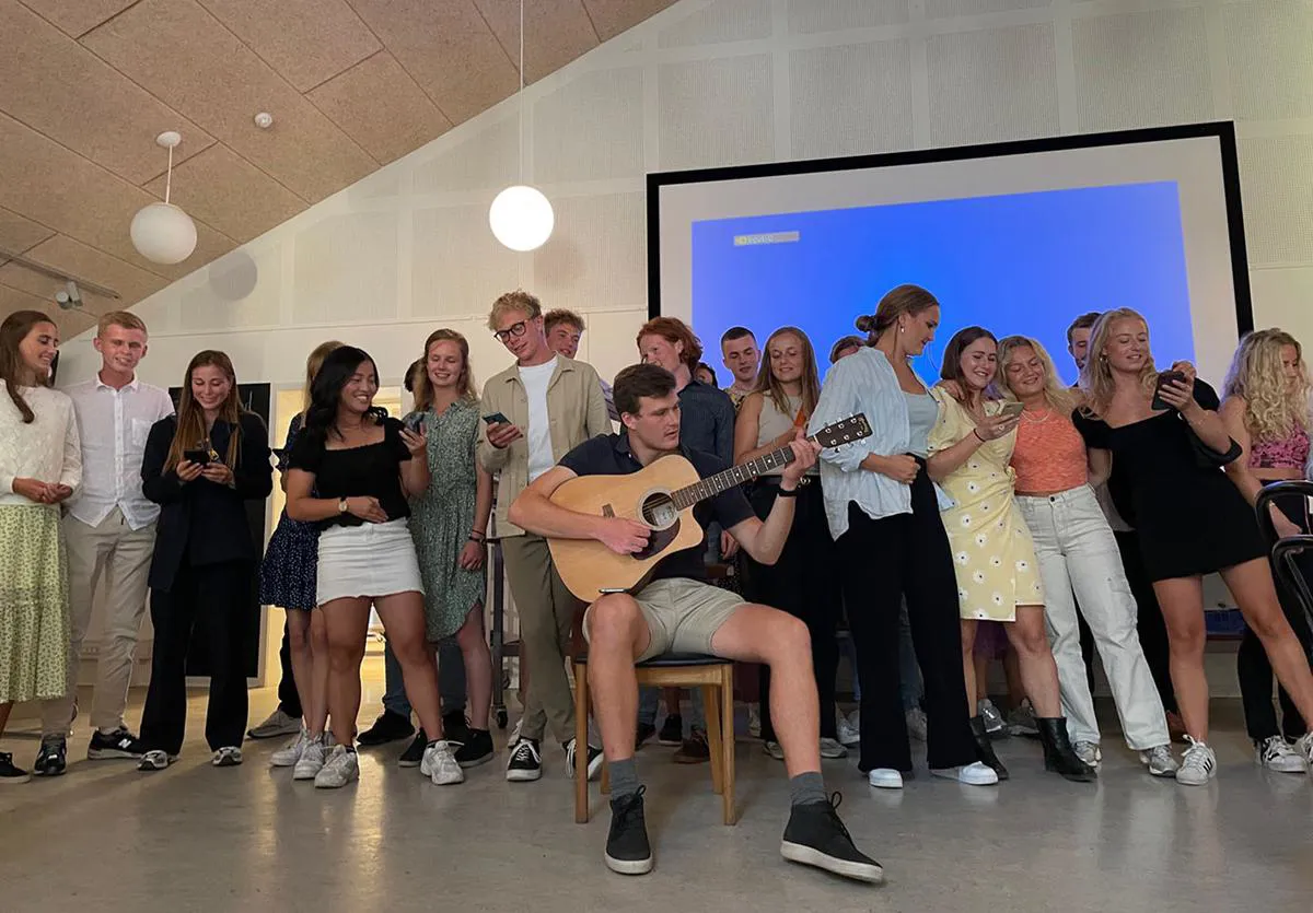 william, australien, guitar, elever.jpg