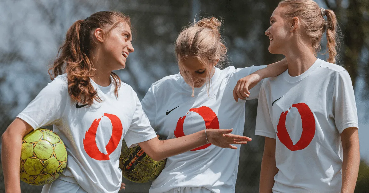 Fodbold, træning, piger