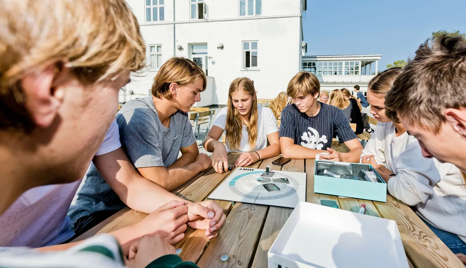 Brætspil på Oure Gymnasium, bliv dagelev på skolen