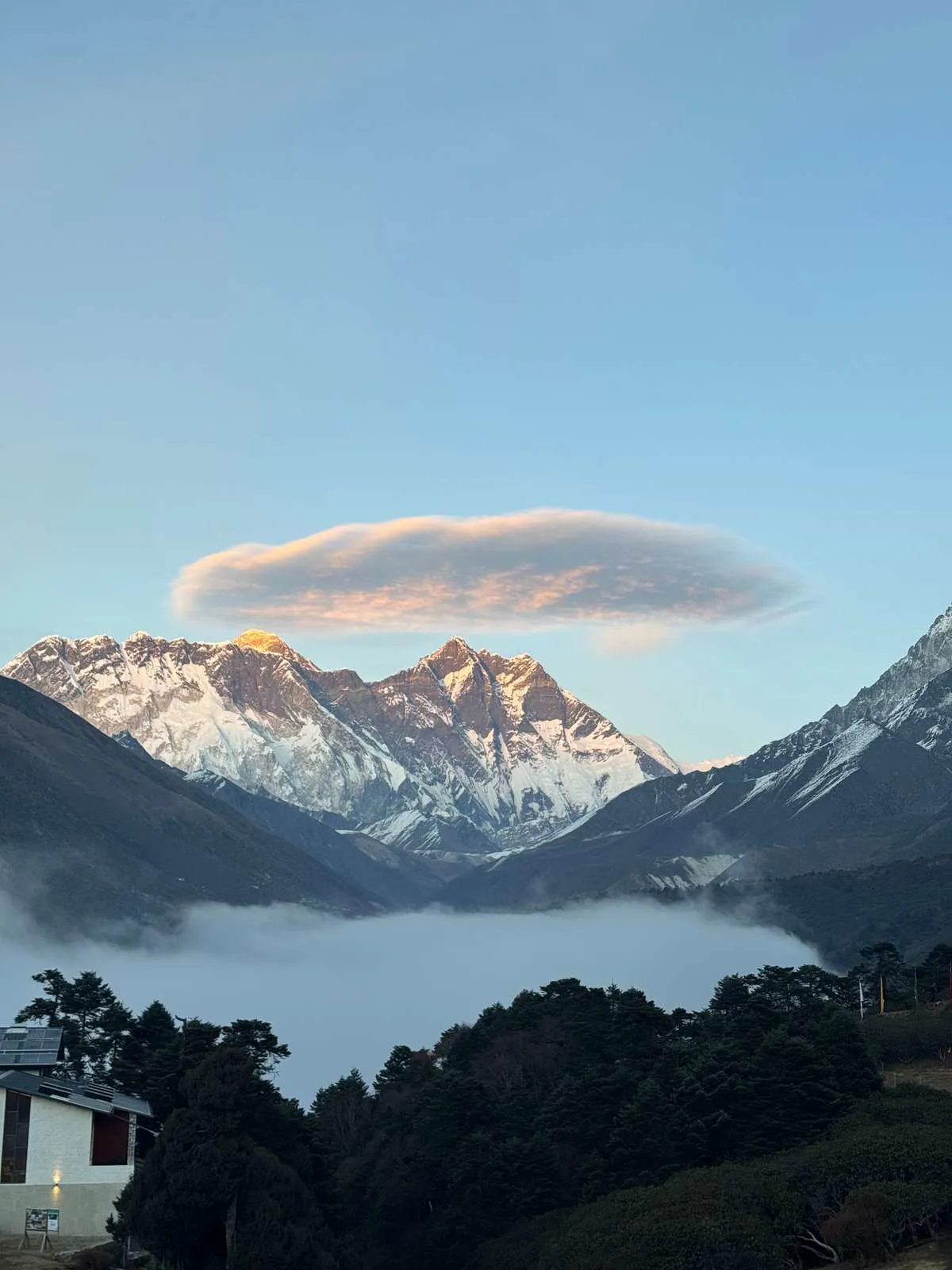 Bjerg i nepal ved mount everest