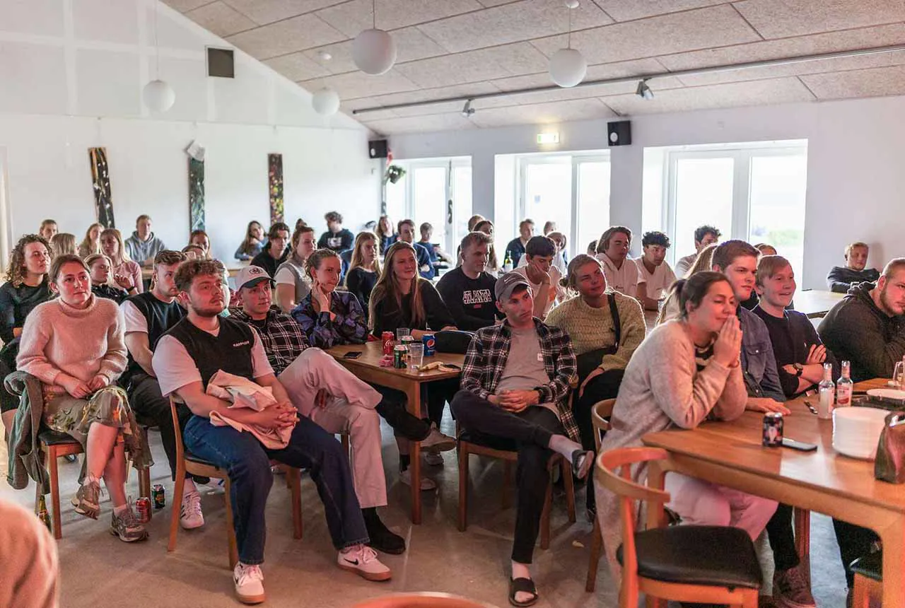 Oure Idrætshøjskole, Fællestime
